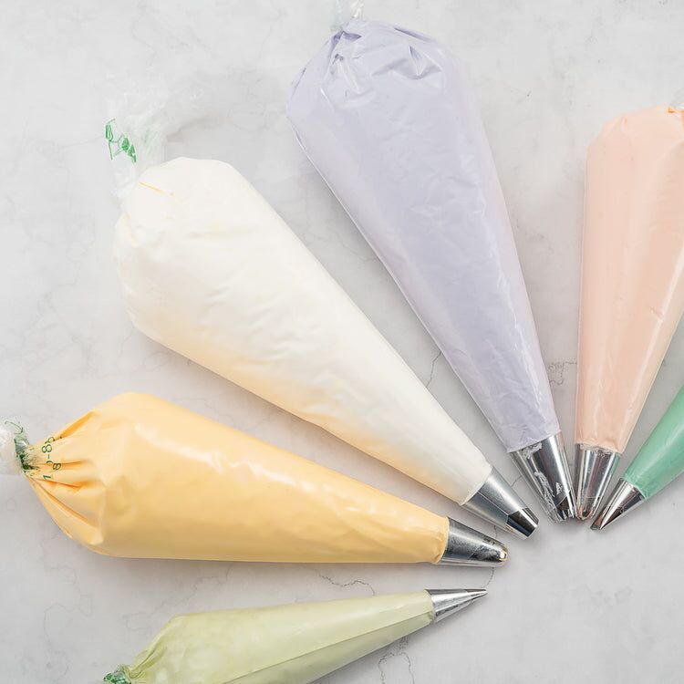 RWP0664C-L1-LR Piping bags Medium - Pack of 100 - Image 1